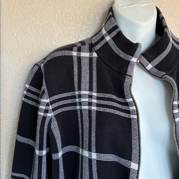 Lauren Ralph Lauren Women's Grey & White Plaid Cardigan Sweater, Zip Front. XL - Picture 7 of 16
